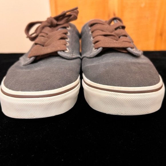 SOLD 5/11 Vans Ultracush Retro Men’s Sneakers, Size 8.5 - Picture 9 of 14